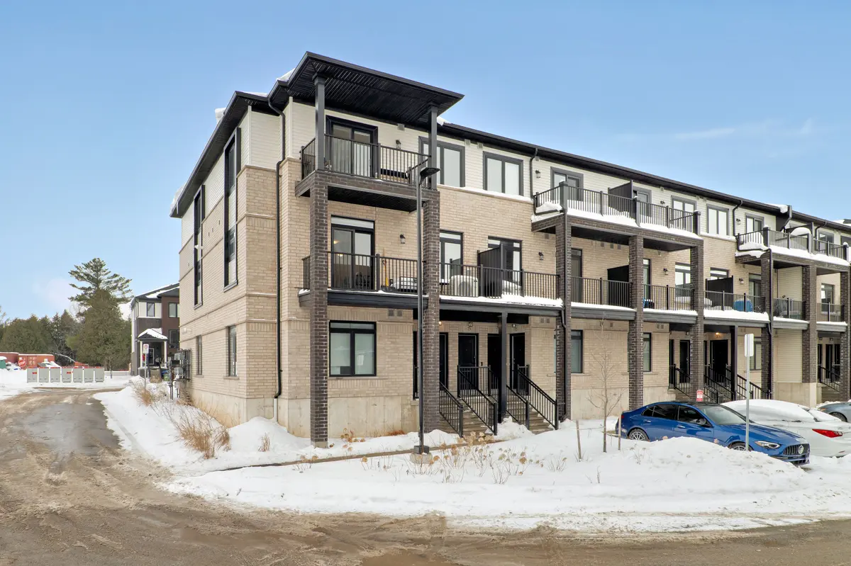 83 Thatcher DR, Guelph, ON N1L 1B3