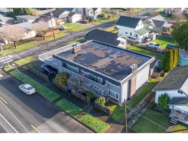 504 N 7TH AVE, Kelso, WA 98626