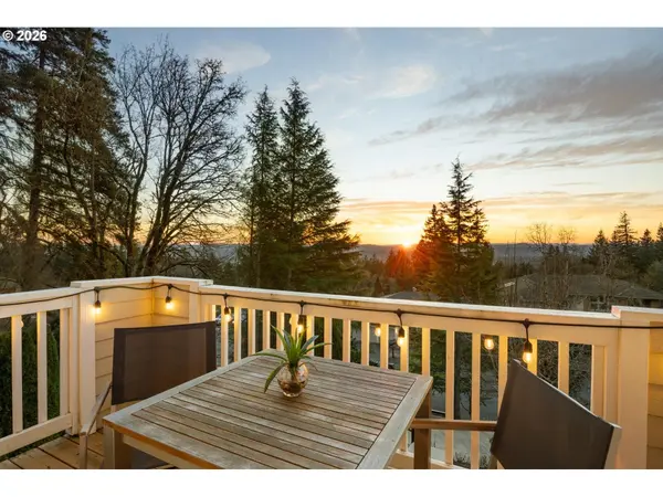 10248 SE NICOLE LOOP, Happy Valley, OR 97086