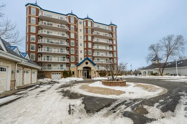 200 Lake ST #3B, St. Joseph City, MI 49085