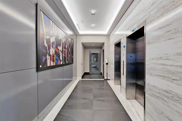 Toronto C15, ON M2K 1G7,7 Kenaston GDNS #503