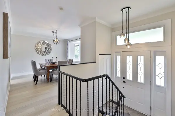 45 Doonaree DR, Toronto C13, ON M3A 1M5