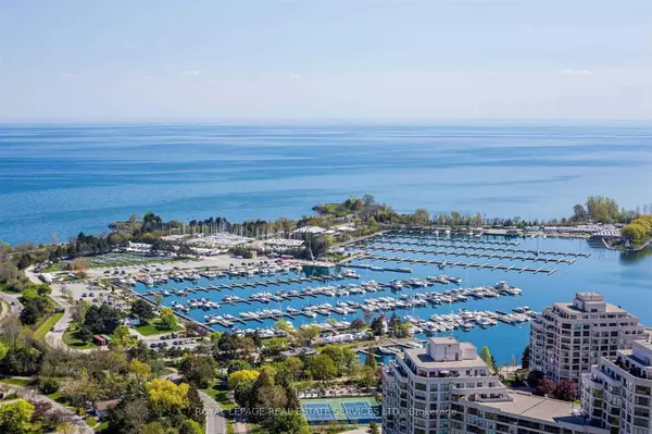 Toronto W06, ON M8V 1A4,2200 Lake Shore BLVD W #1802