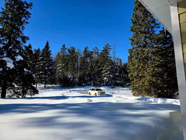 North Kawartha, ON K0L 1A0,8847 Highway 28 N/A