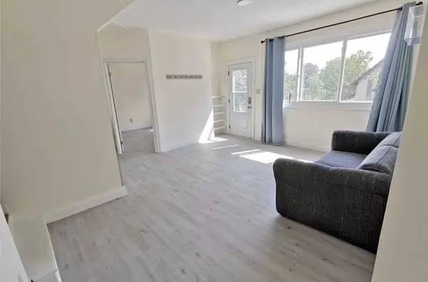 717 King ST W, Kingston, ON K7M 2G3