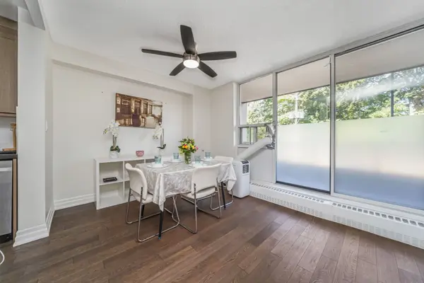 1964 Main ST W #404, Hamilton, ON L8S 0E9