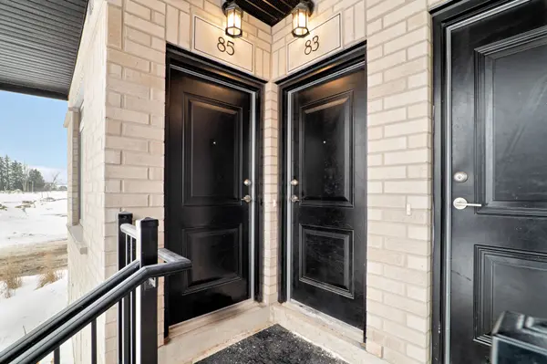 83 Thatcher DR, Guelph, ON N1L 1B3