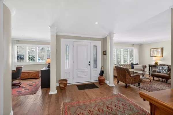 Hamilton, ON L9G 1G3,16 Lovers LN