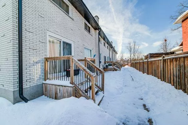 Cambridge, ON N3H 4E1,415-435 Garden ST #429