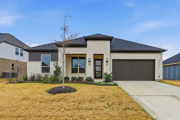 2229 Garnet Drive, Waxahachie, TX 75167