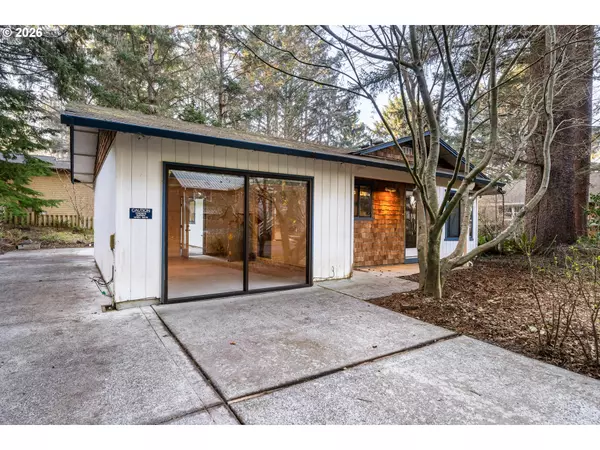 Cannon Beach, OR 97110,355 N CHINOOK ST