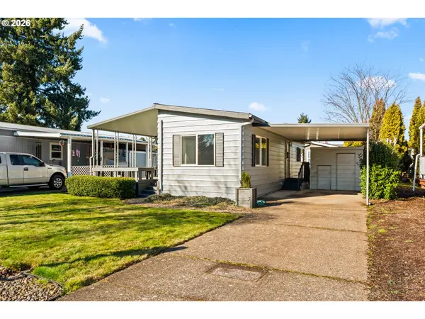 Eugene, OR 97402,1400 CANDLELIGHT DR #226