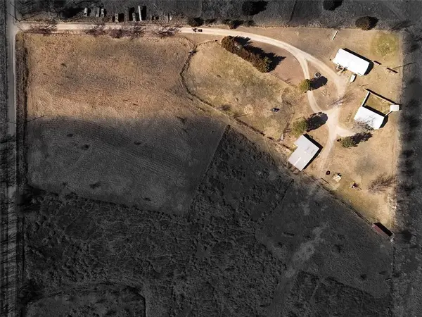 1701 County Road 214, Venus, TX 76084