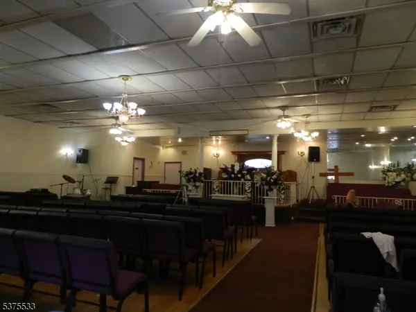 92 Monticello Ave, Jersey City, NJ 07304