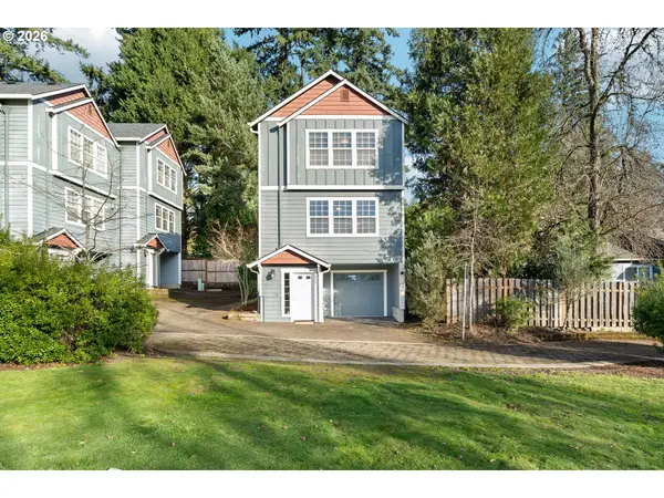 Portland, OR 97219,8062 SW 33RD PL