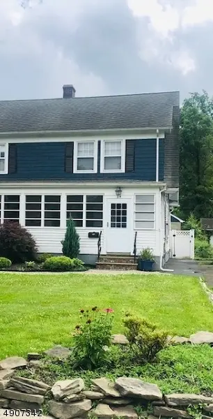 32-34 W Maple Ave, Bound Brook Boro, NJ 08805