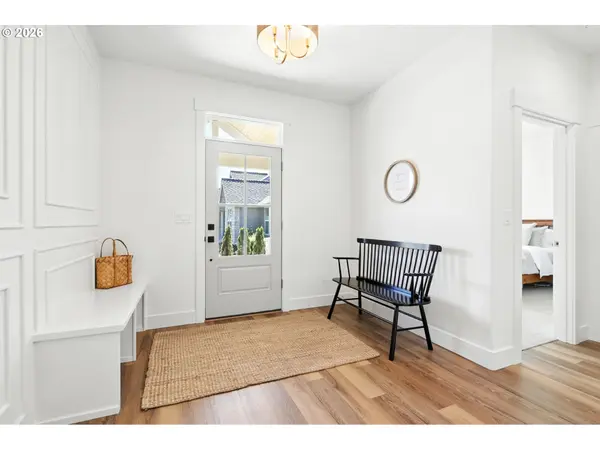 2049 SE ARROWWOOD AVE, Dallas, OR 97338