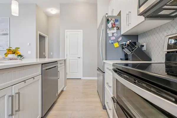 10 Mahogany Mews SE #115, Calgary, AB T3M 2R1