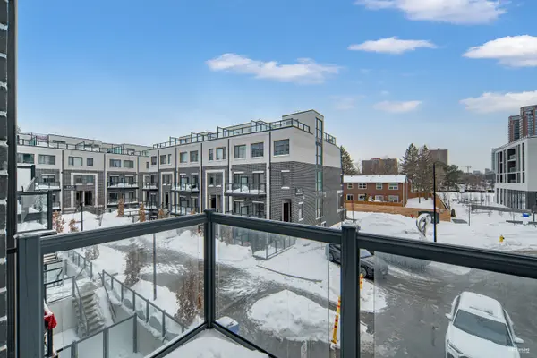 Toronto, ON M1T 0C5,3427 Sheppard AVE E #308