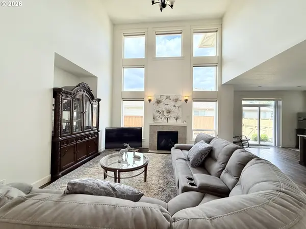 13526 SE ELLEN DR, Clackamas, OR 97015