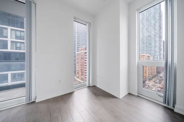 Toronto C08, ON M5B 0C3,251 Jarvis ST #1025