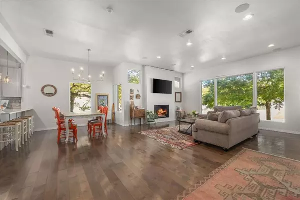 Fort Worth, TX 76116,6121 Sharon Road