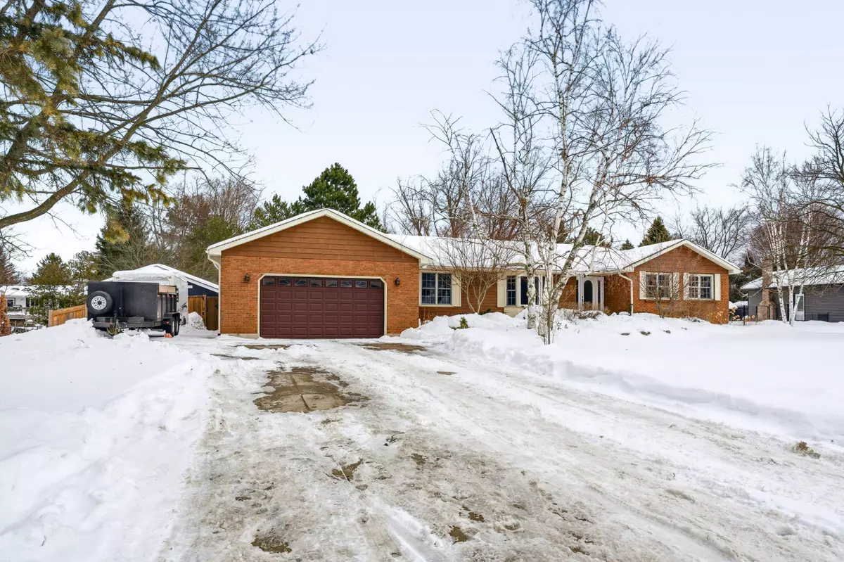 Hamilton, ON L0R 2H0,41 John Martin CRES