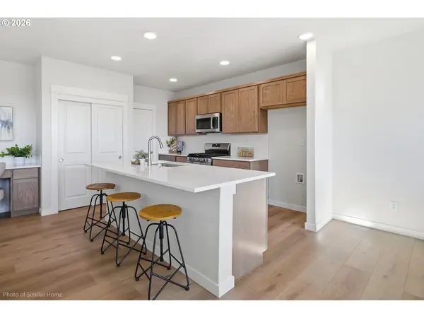 2347 W 10th AVE, Junction City, OR 97448