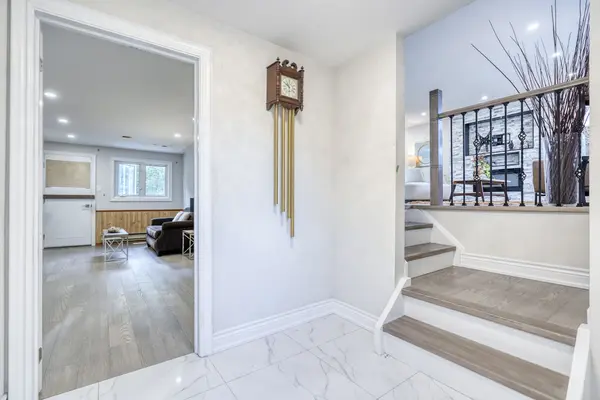 Barrie, ON L4N 9X3,82 Miller DR