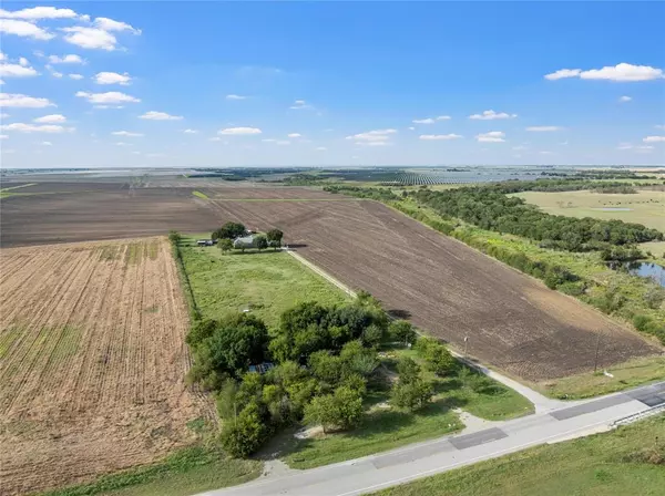 6039 COTTONWOOD Road, Abbott, TX 76621