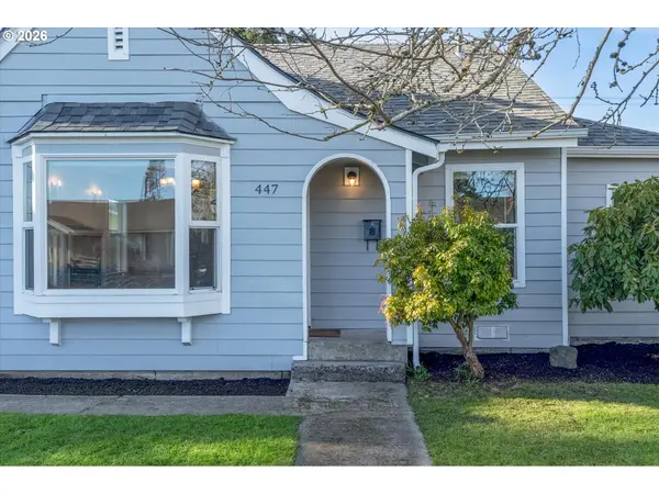 Longview, WA 98632,447 22ND AVE