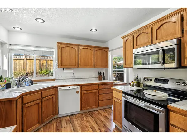 Clackamas, OR 97015,15157 SE 130TH DR