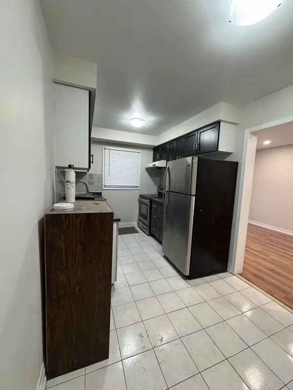 Brampton, ON L6Y 3V9,8 Dutch CRES