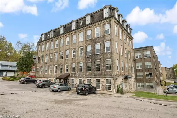 Brant, ON N3L 0B7,140 West River ST #301