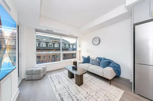 Oakville, ON L6M 4J2,2343 Khalsa Gate #313