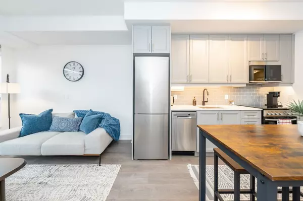 Oakville, ON L6M 4J2,2343 Khalsa Gate #313