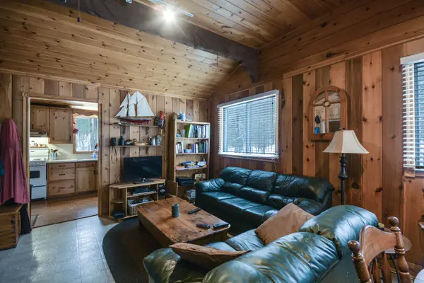 Georgian Bay, ON P0C 1H0,9492 Go Home Lake Shore N/A