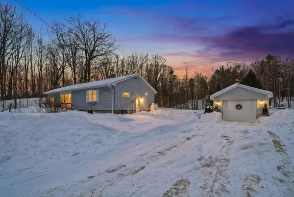 263 Jones Falls RD, Rideau Lakes, ON K0G 1E0