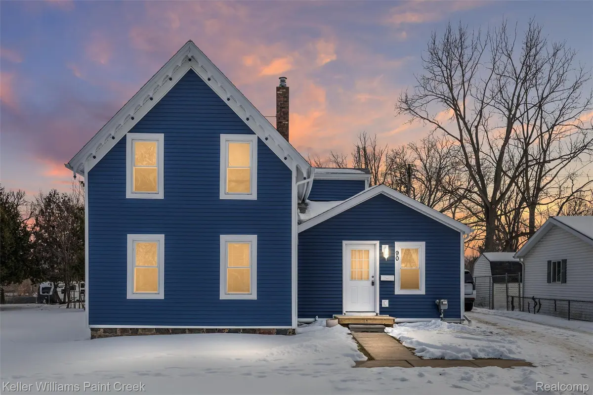 90 Mill ST, Lapeer, MI 48446