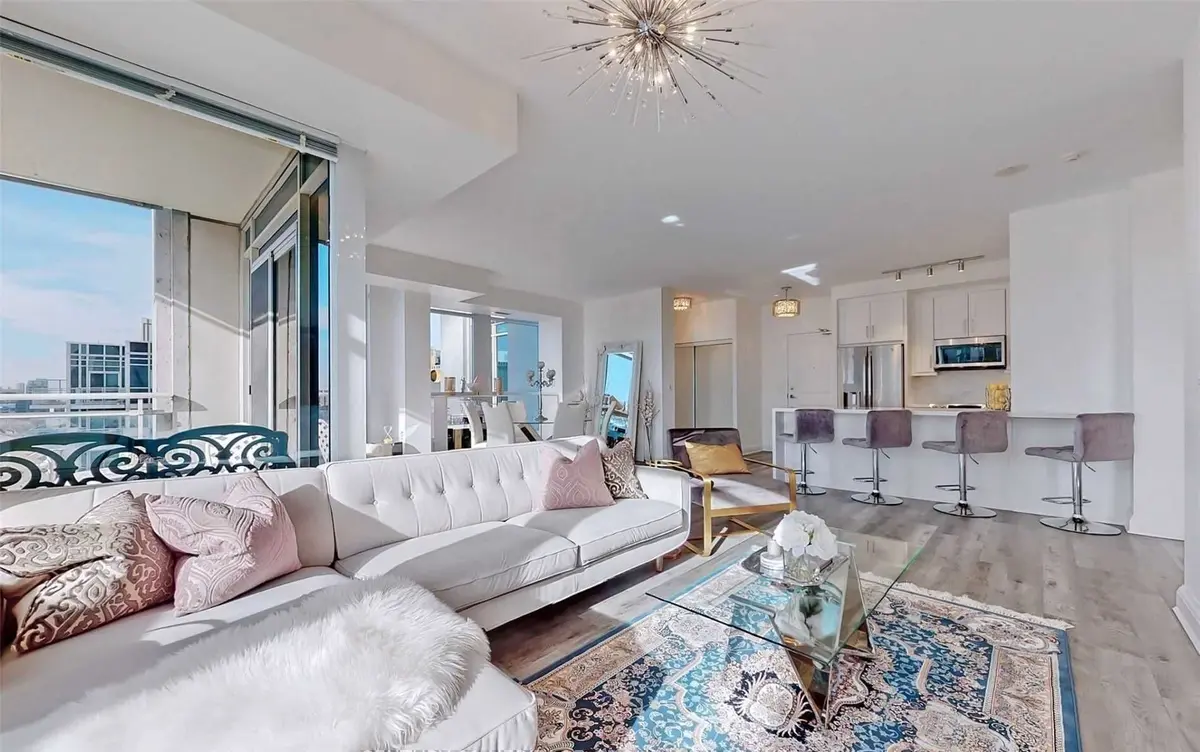 628 Fleet ST #1503, Toronto C01, ON M5V 1A8