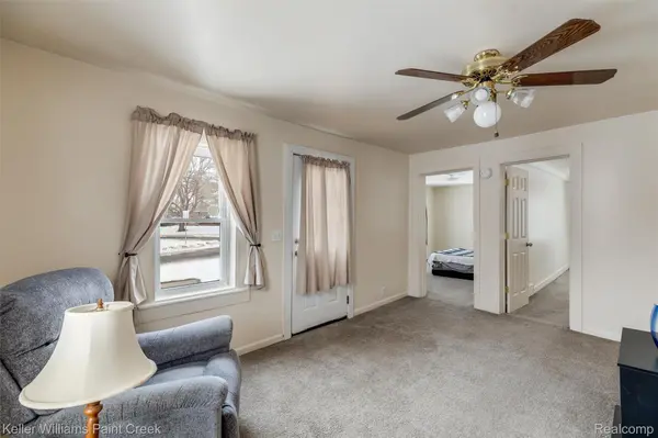 90 Mill ST, Lapeer, MI 48446