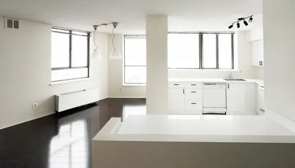 260 Queens Quay W N/A #1301, Toronto C01, ON M5J 2N3