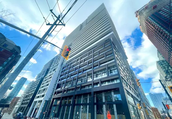 70 Princess ST #2406, Toronto C08, ON M5A 0X6