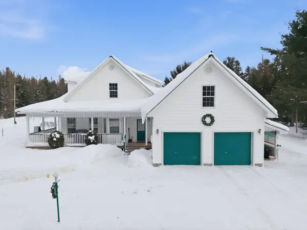 1650 Purbrook RD, Bracebridge, ON P1L 1X3