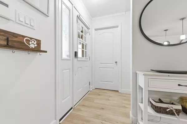 Arnprior, ON K7S 0A7,47 Ashbury ST N