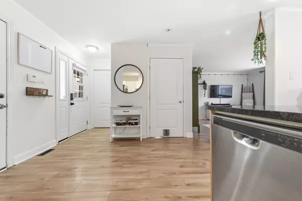 Arnprior, ON K7S 0A7,47 Ashbury ST N