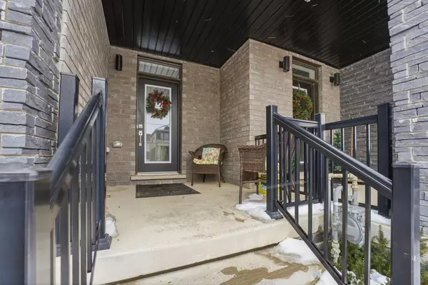 Haldimand, ON N3W 0G4,10 Owl LN