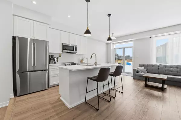 Haldimand, ON N3W 0G4,10 Owl LN