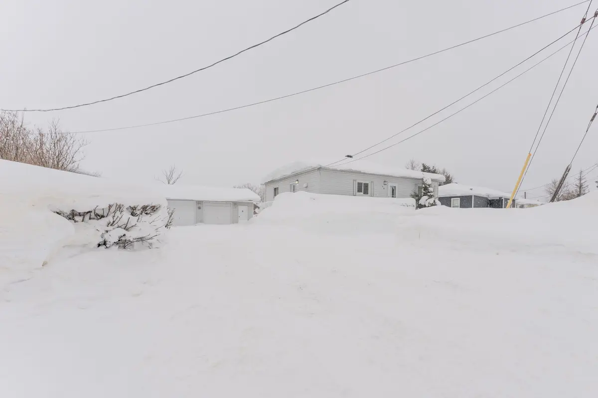 16 Lasalle AVE, Kapuskasing, ON P5N 2R7