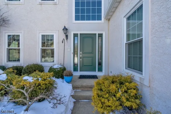 17 Craft Farm Dr, Bridgewater Twp., NJ 08807